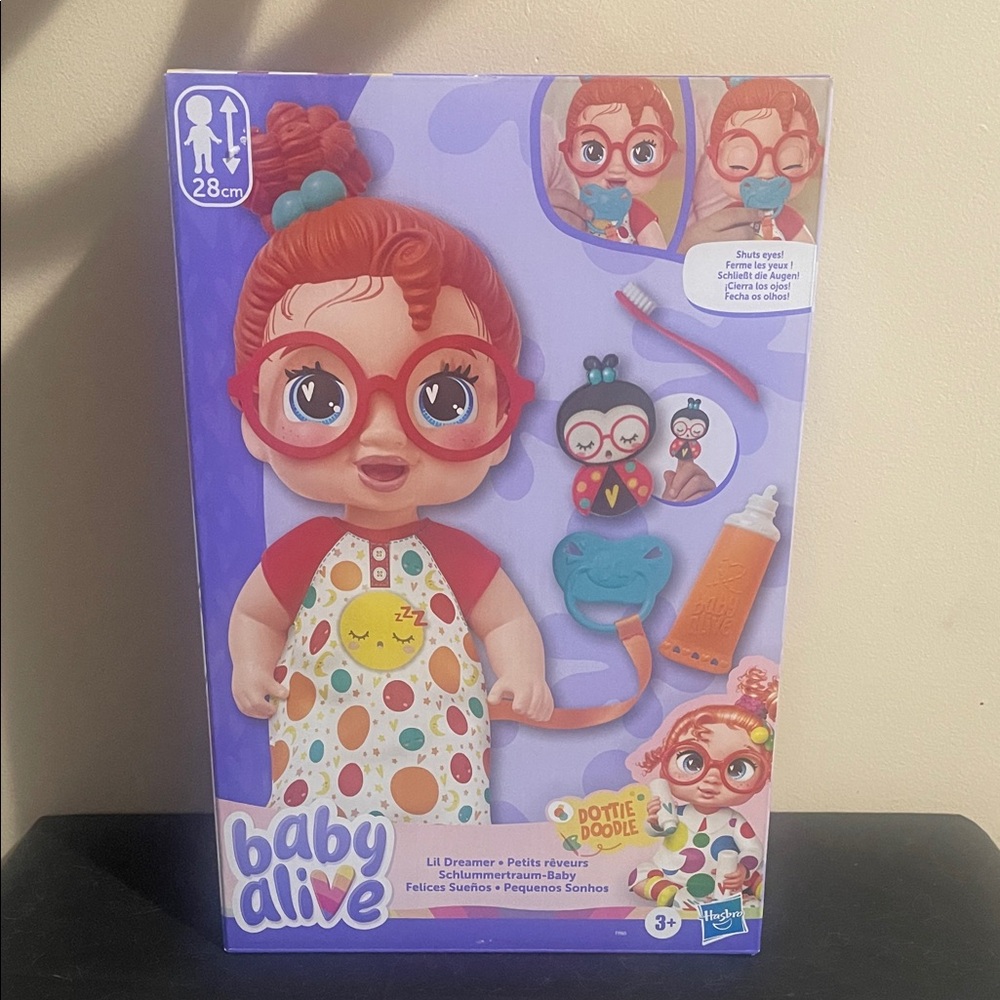 Baby Alive Lil Dreamer Dottie Doodle Doll NEW